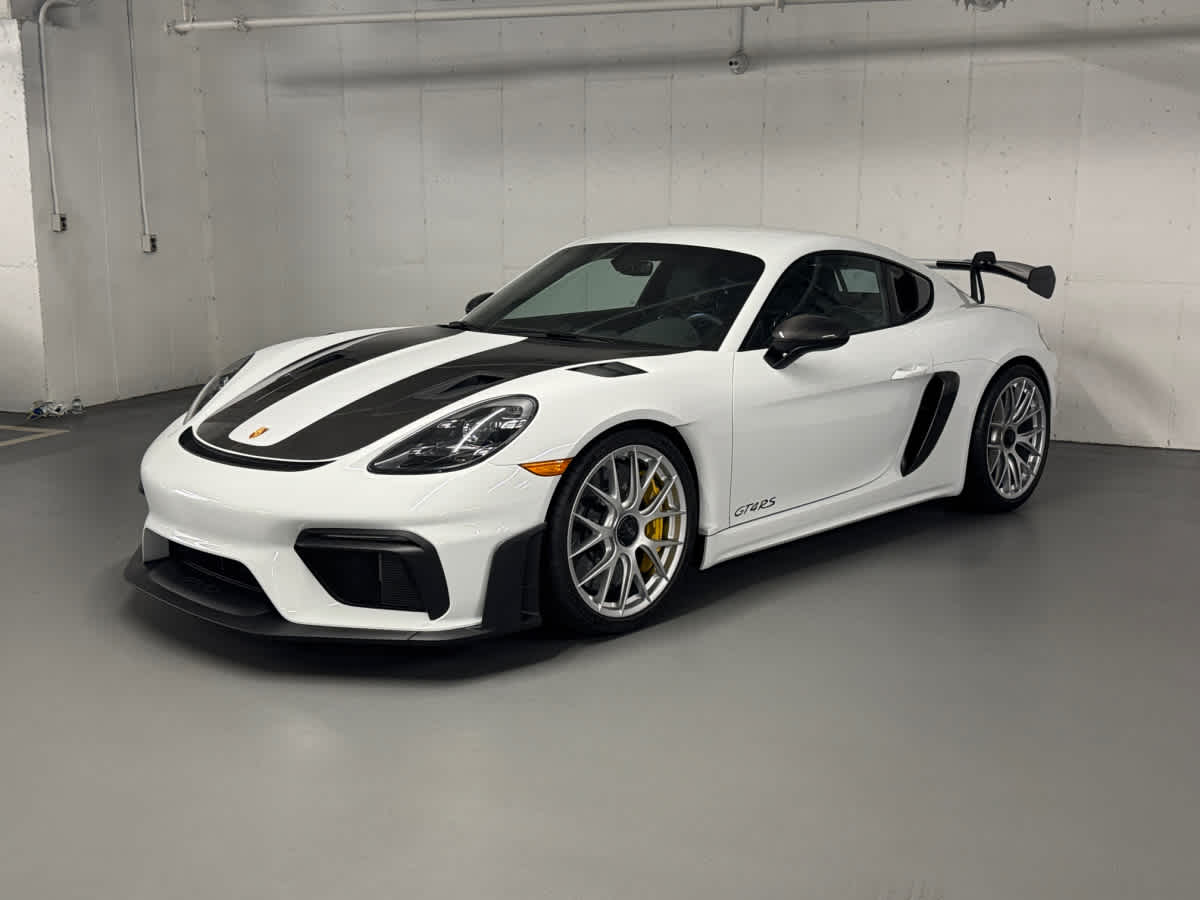 new 2025 Porsche 718 Cayman car