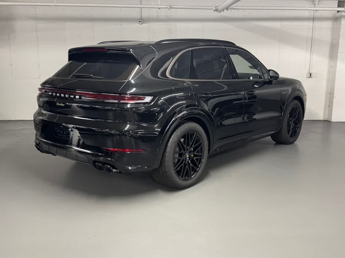 new 2025 Porsche Cayenne car