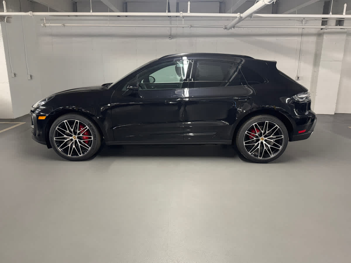new 2025 Porsche Macan car