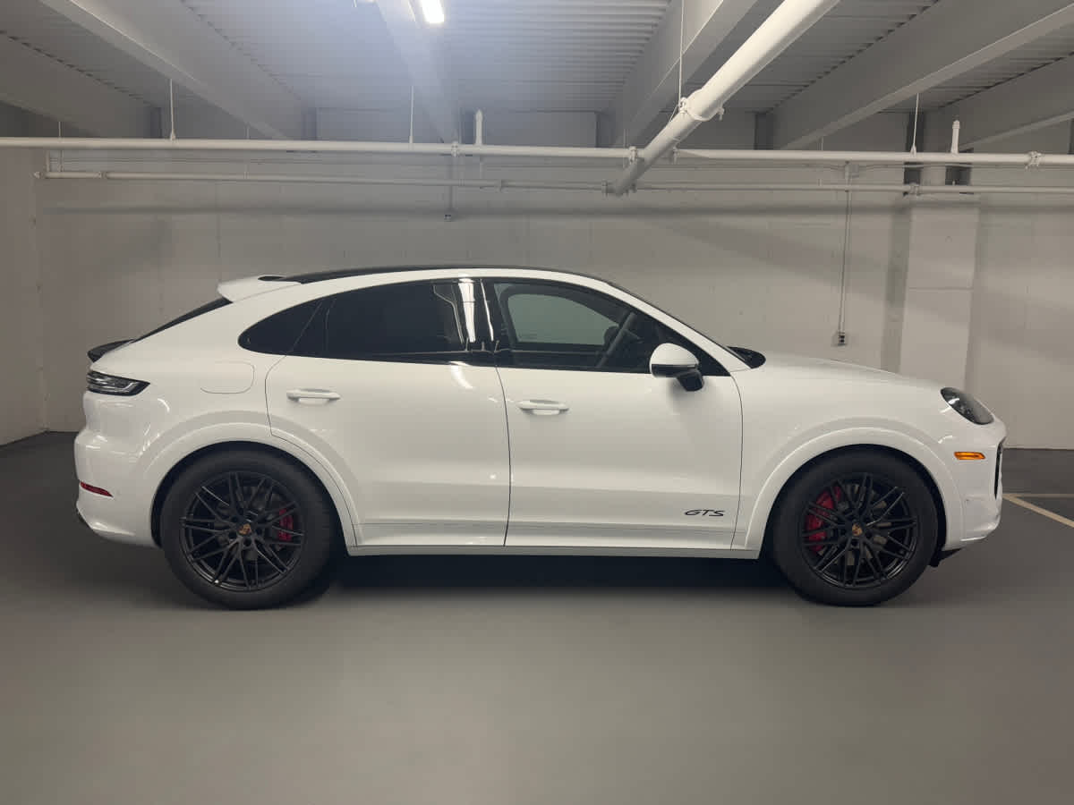 new 2026 Porsche Cayenne car