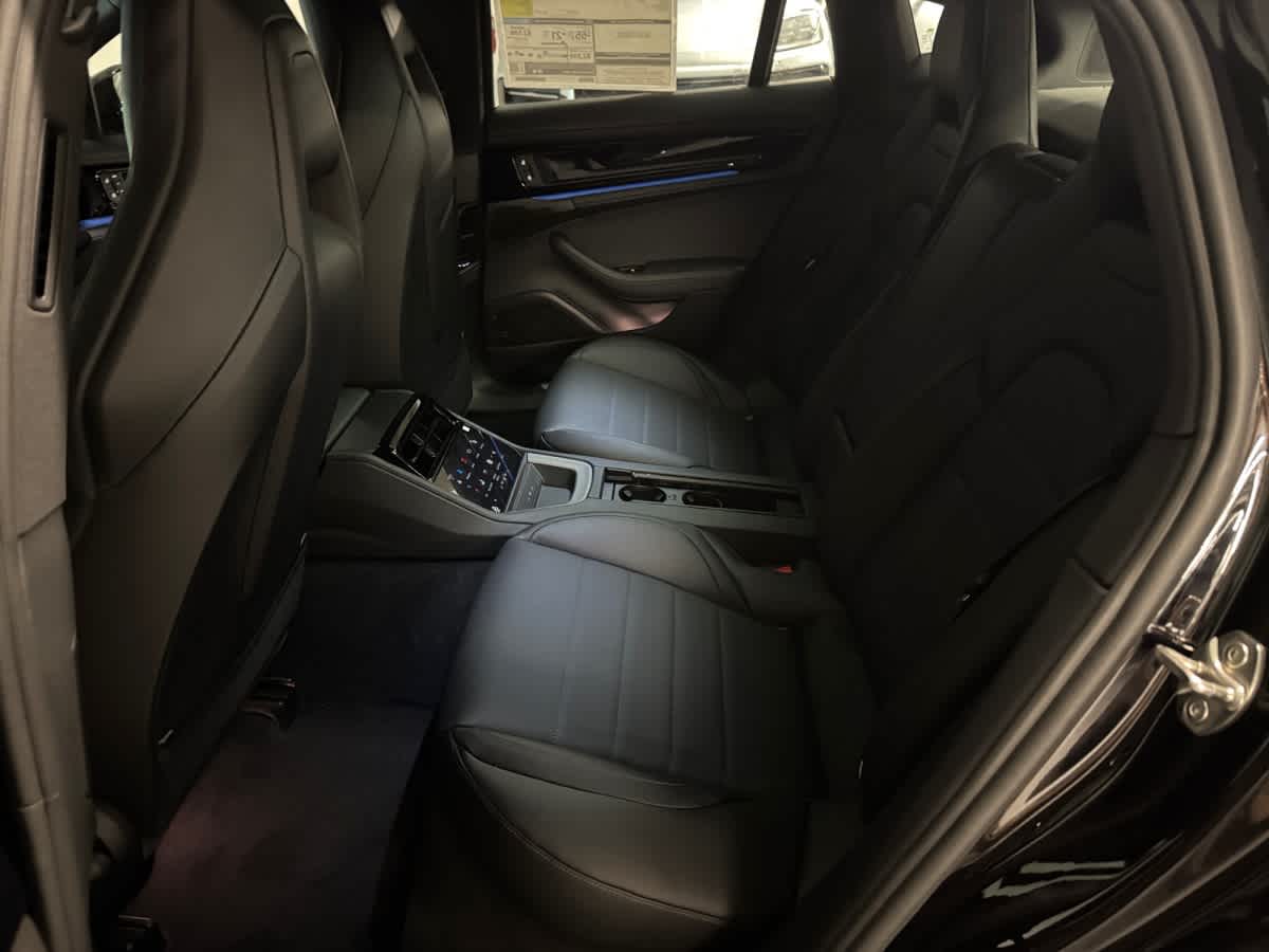 new 2026 Porsche Panamera car