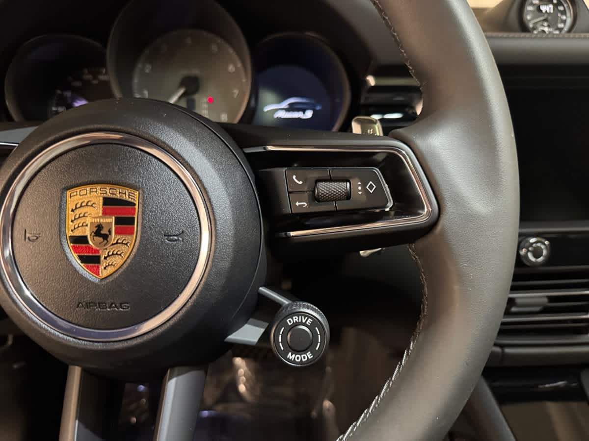 new 2025 Porsche Macan car