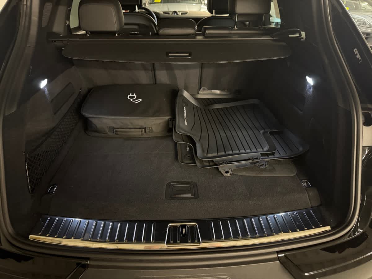 used 2024 Porsche Cayenne car, priced at $92,997