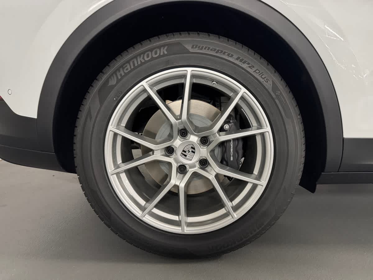new 2026 Porsche Cayenne car