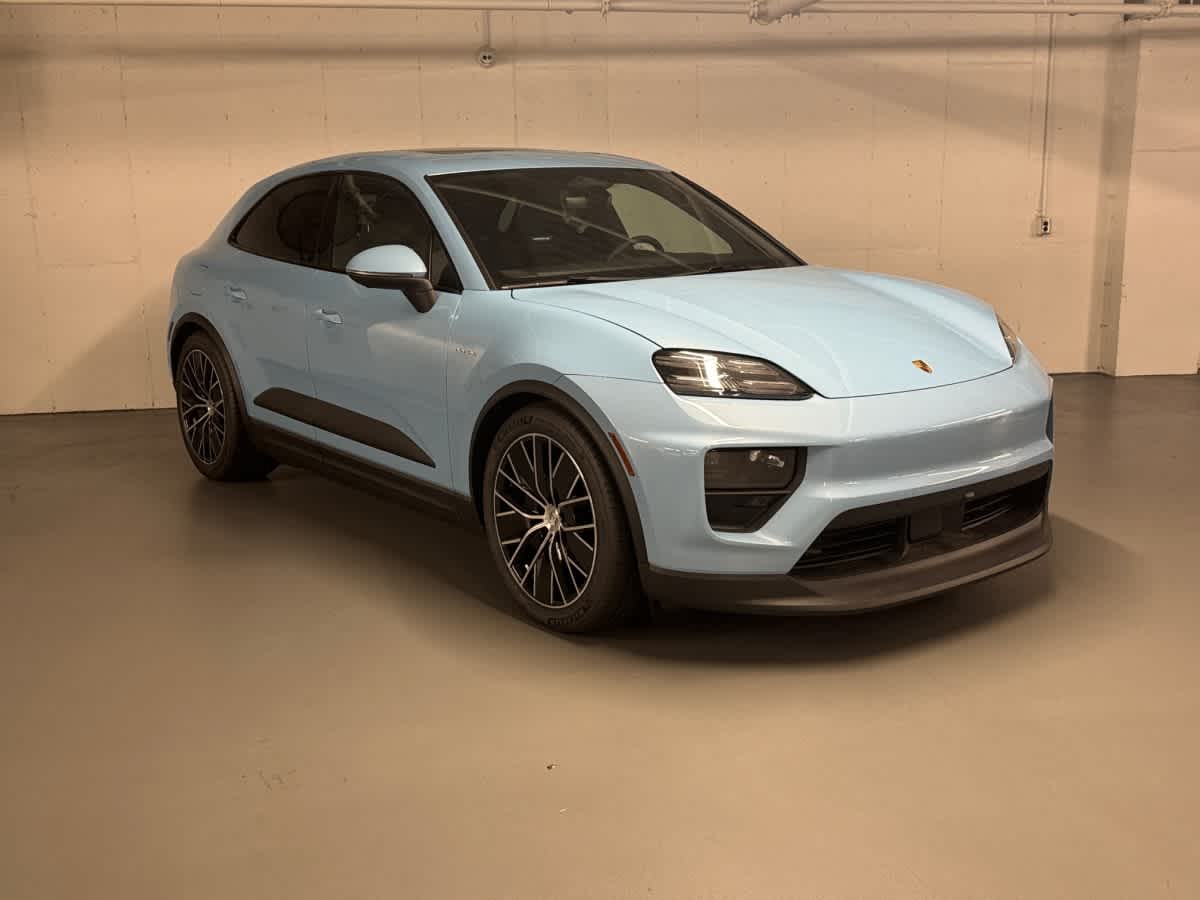 new 2025 Porsche Macan car