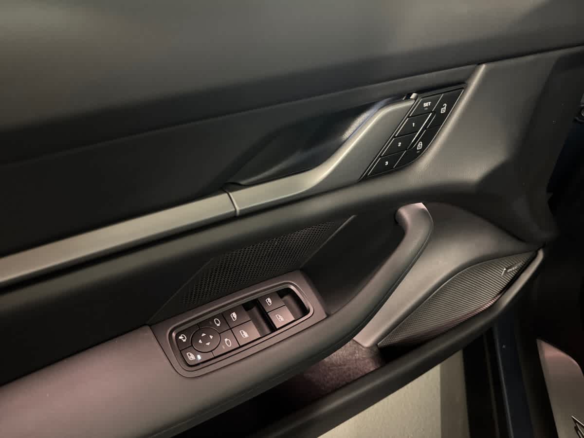 new 2025 Porsche Taycan car