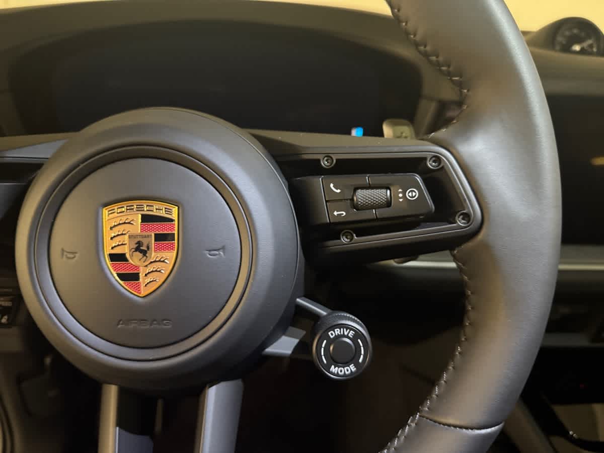 new 2025 Porsche Cayenne car