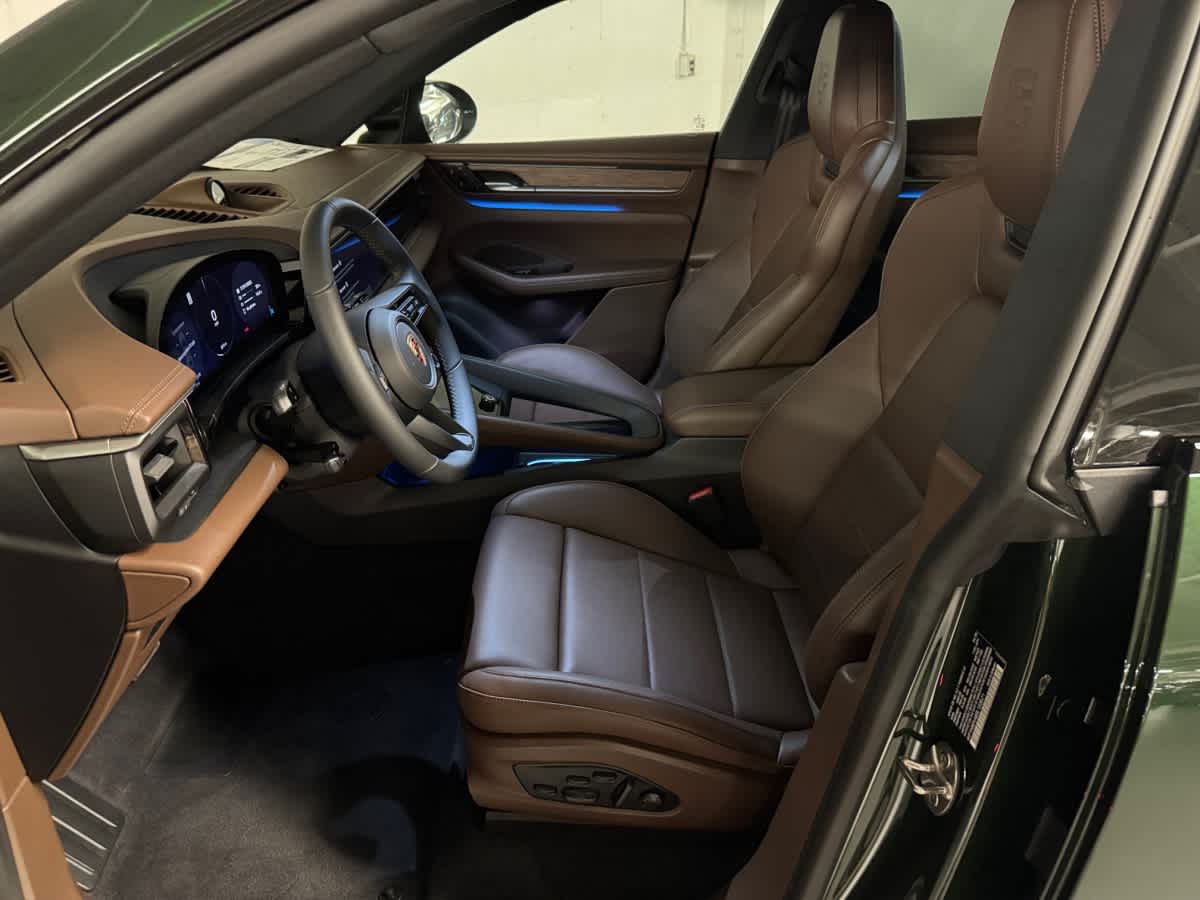 new 2025 Porsche Macan car