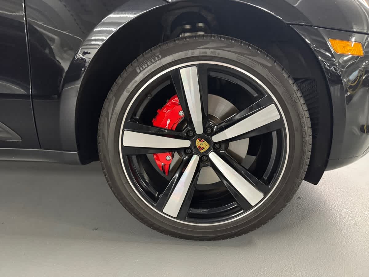new 2025 Porsche Macan car