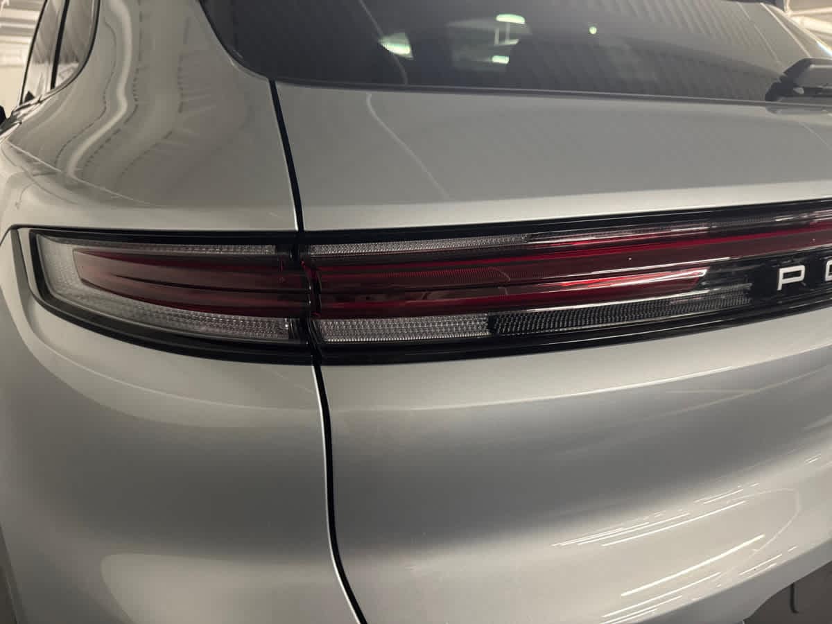 new 2025 Porsche Cayenne car