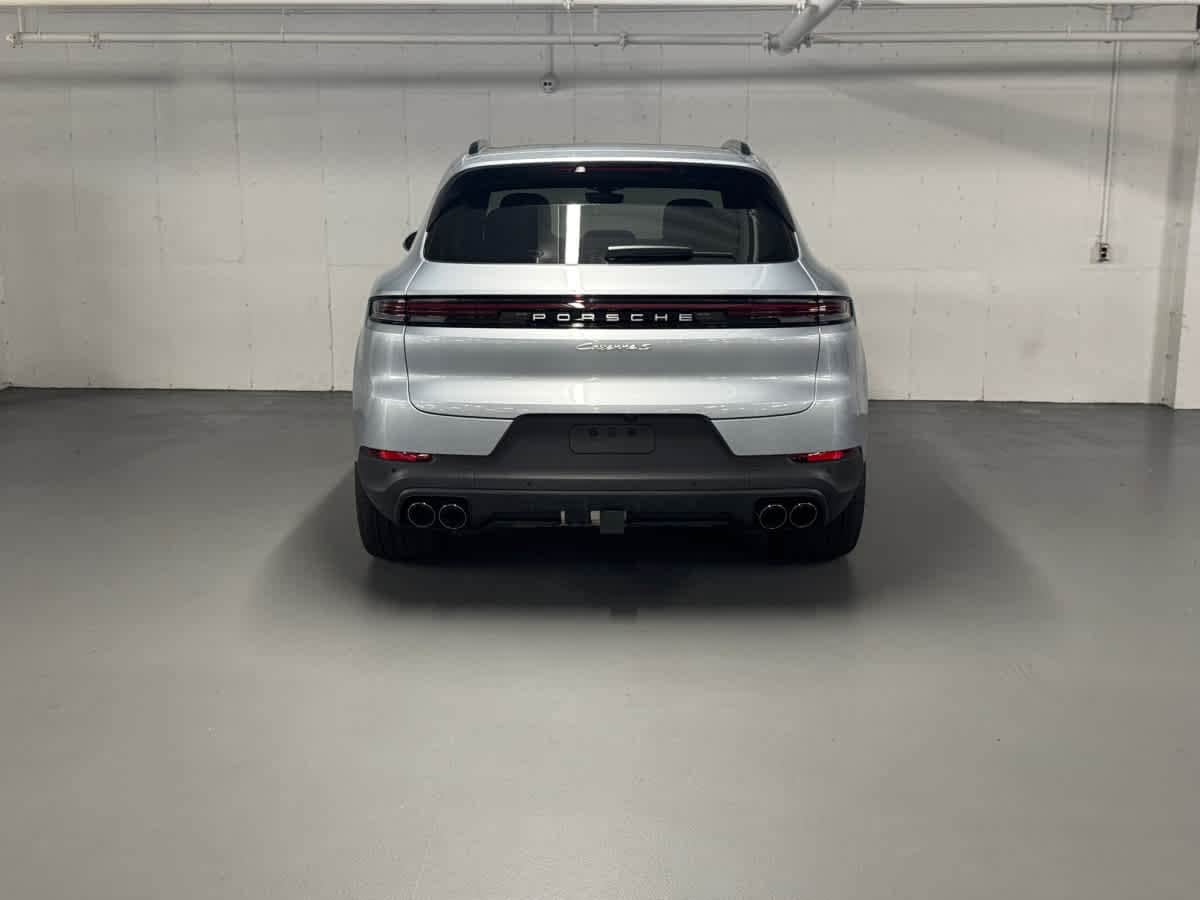 new 2025 Porsche Cayenne car