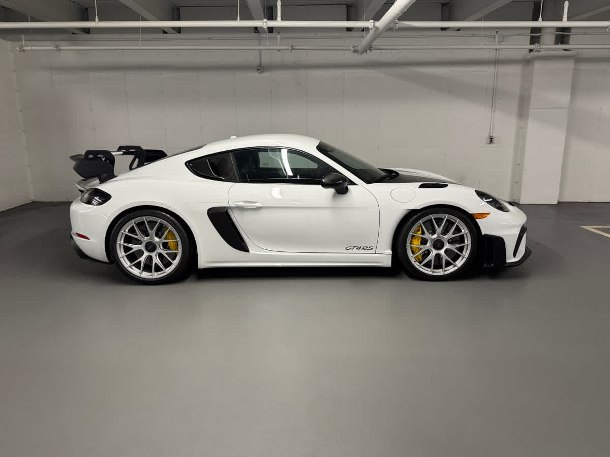 new 2025 Porsche 718 Cayman car