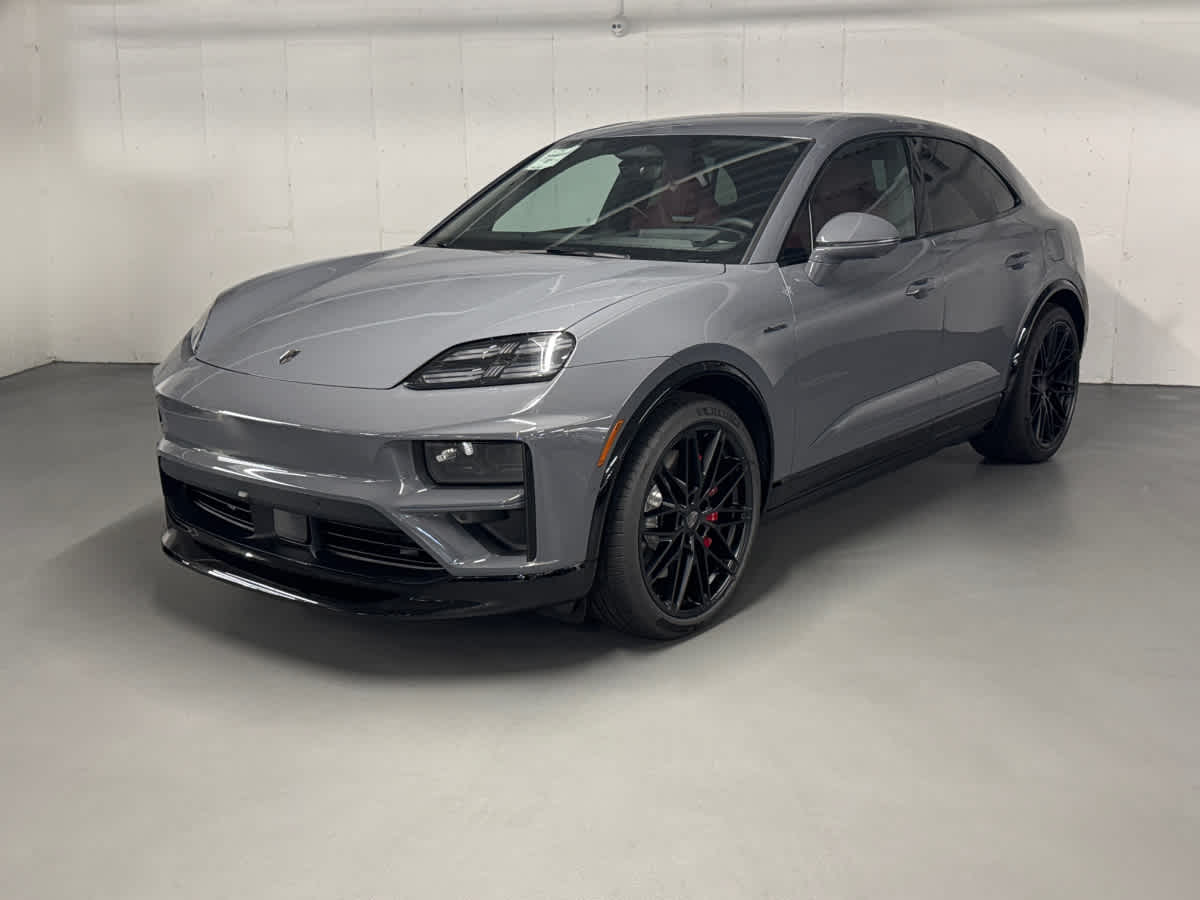 new 2025 Porsche Macan car