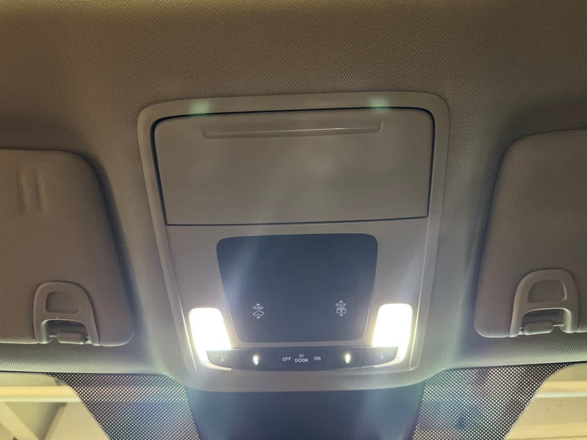 used 2023 Honda Pilot car, priced at $37,997