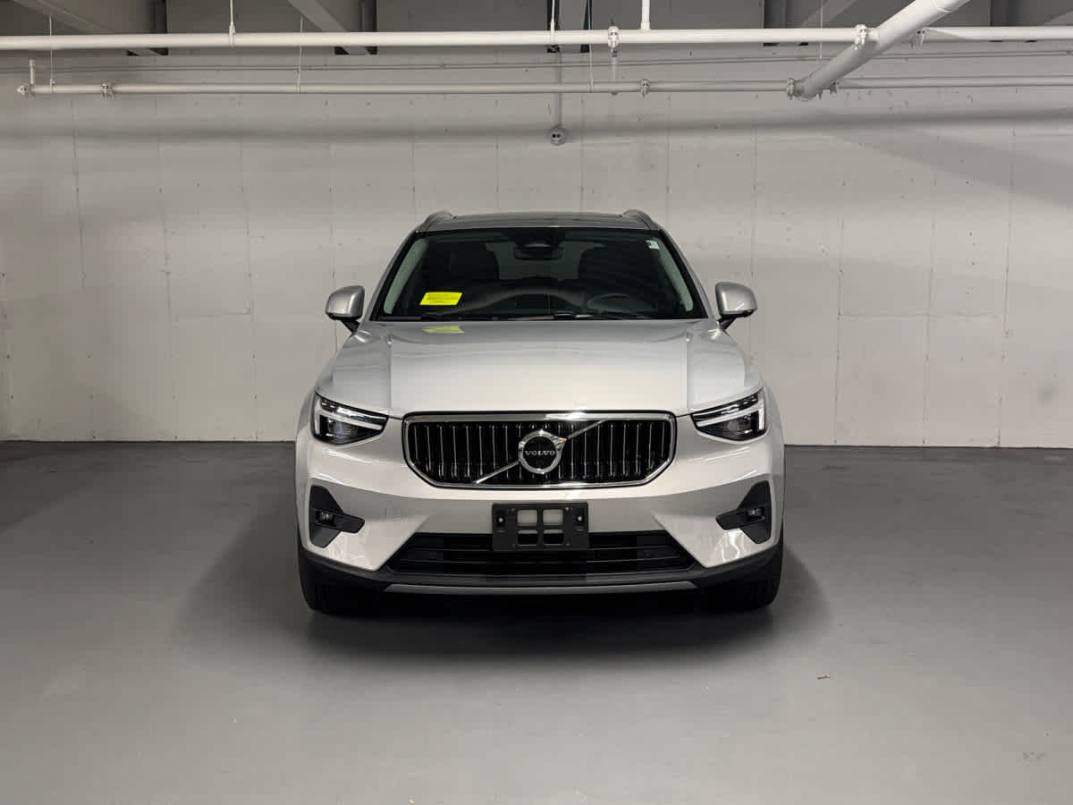 used 2023 Volvo XC40 car, priced at $33,997