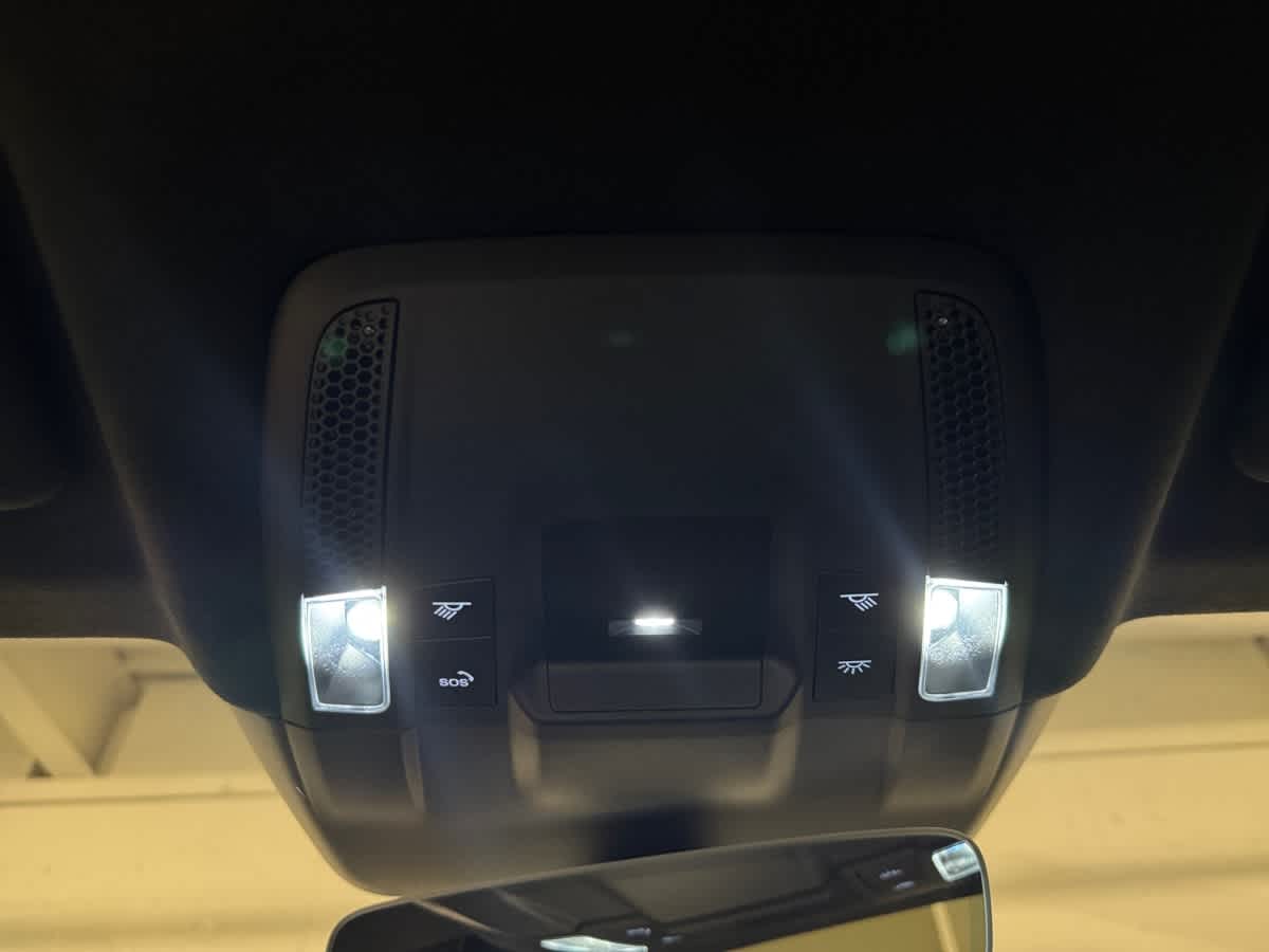 new 2025 Porsche Taycan car