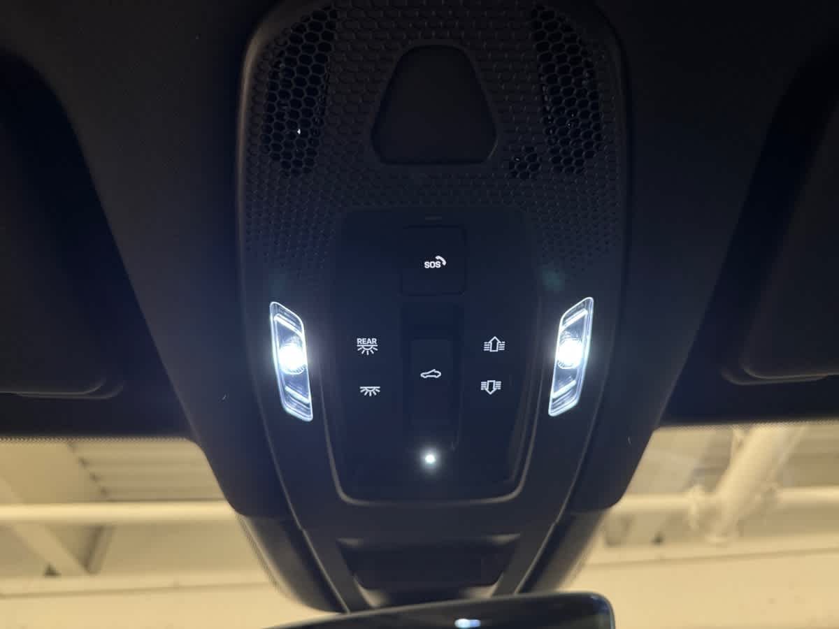 new 2025 Porsche Cayenne car