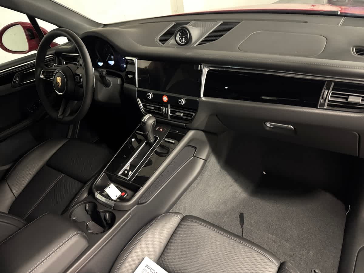 new 2025 Porsche Macan car