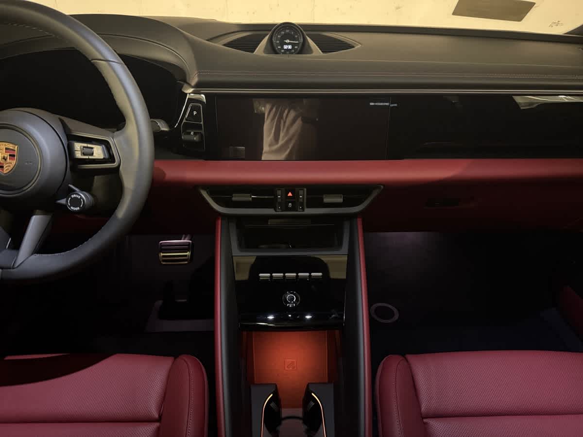 new 2025 Porsche Macan car