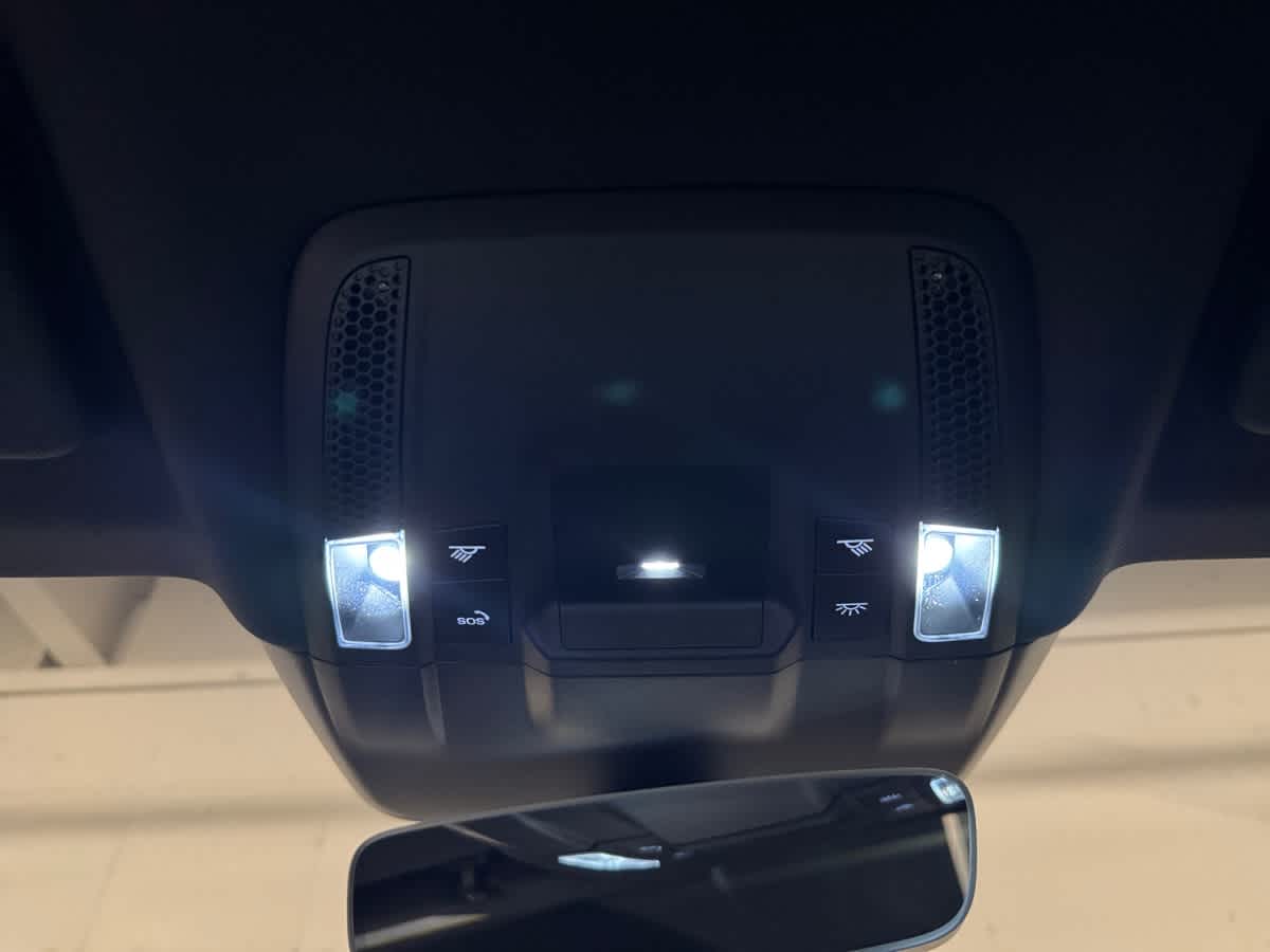 new 2025 Porsche Taycan car