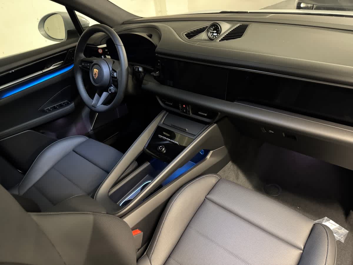 new 2025 Porsche Macan car