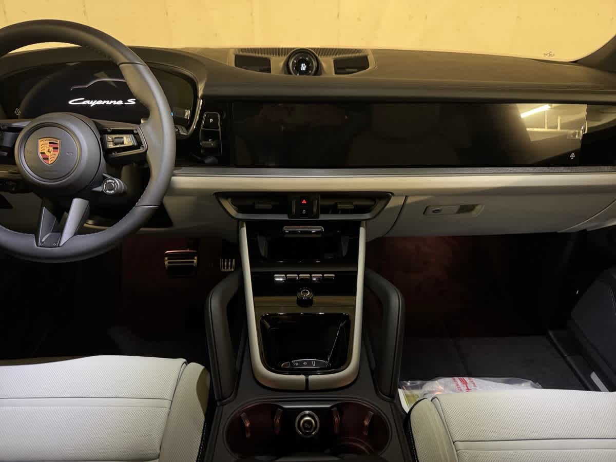 new 2026 Porsche Cayenne car