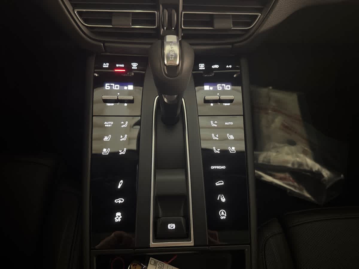 new 2026 Porsche Macan car