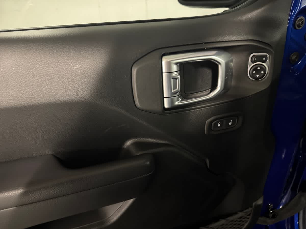 used 2019 Jeep Wrangler Unlimited car, priced at $34,997