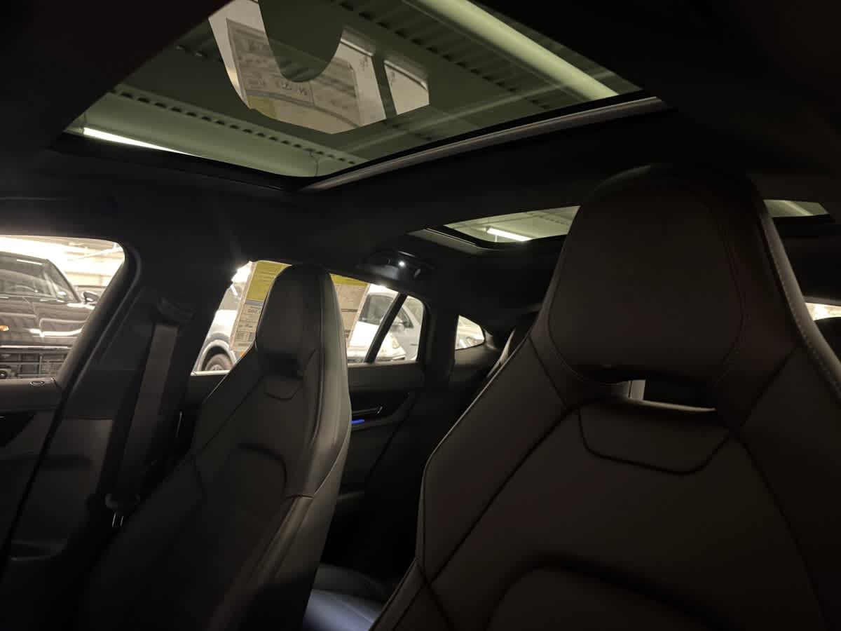 new 2025 Porsche Panamera car