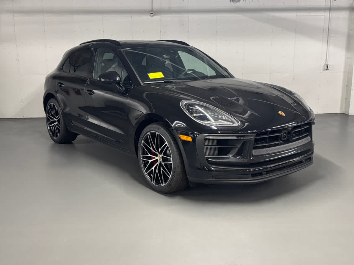 new 2025 Porsche Macan car