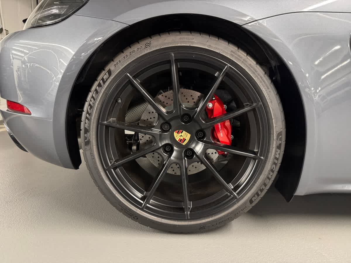 new 2025 Porsche 718 Cayman car