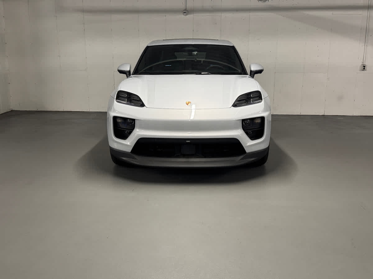 new 2025 Porsche Macan car