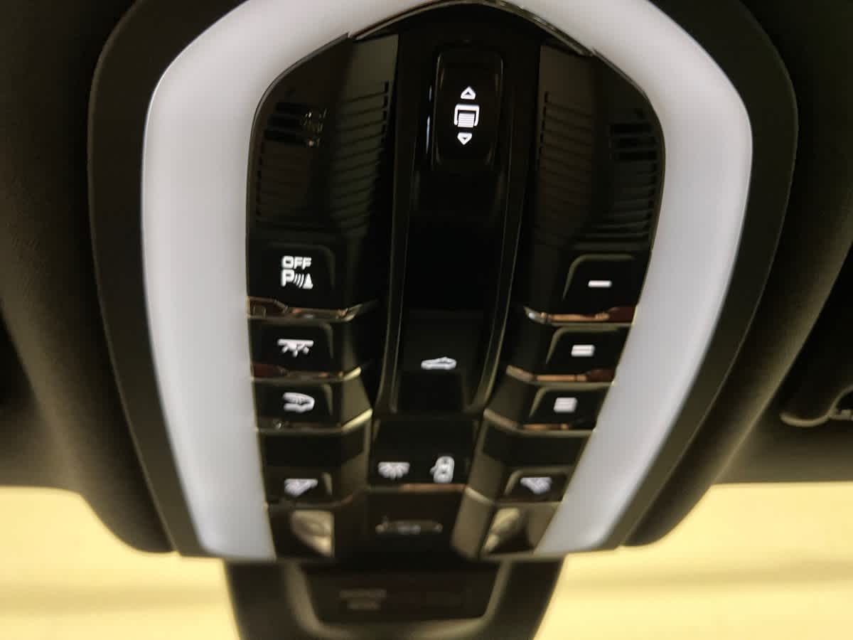 new 2026 Porsche Macan car