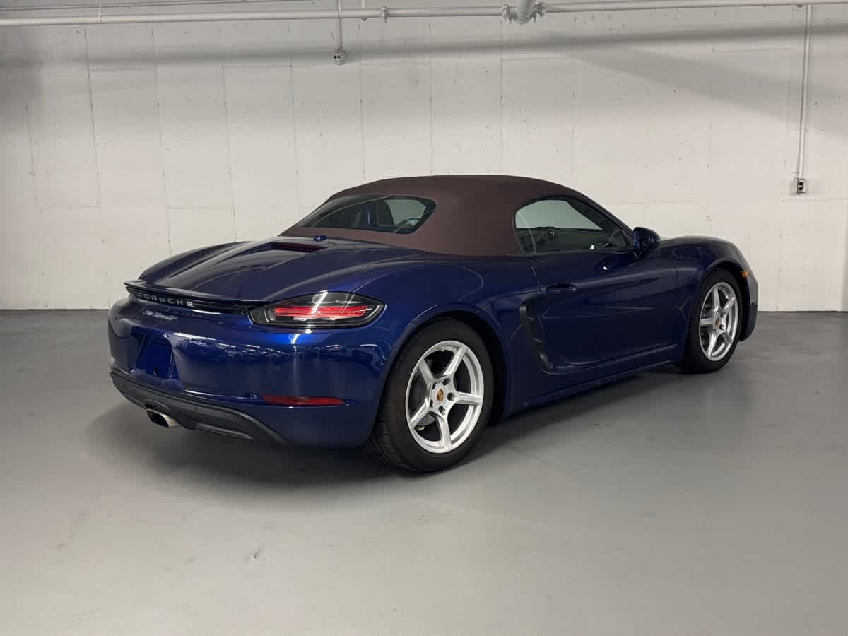 new 2024 Porsche 718 Boxster car