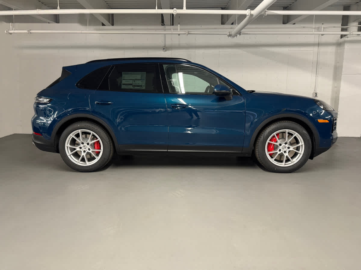 new 2025 Porsche Cayenne car