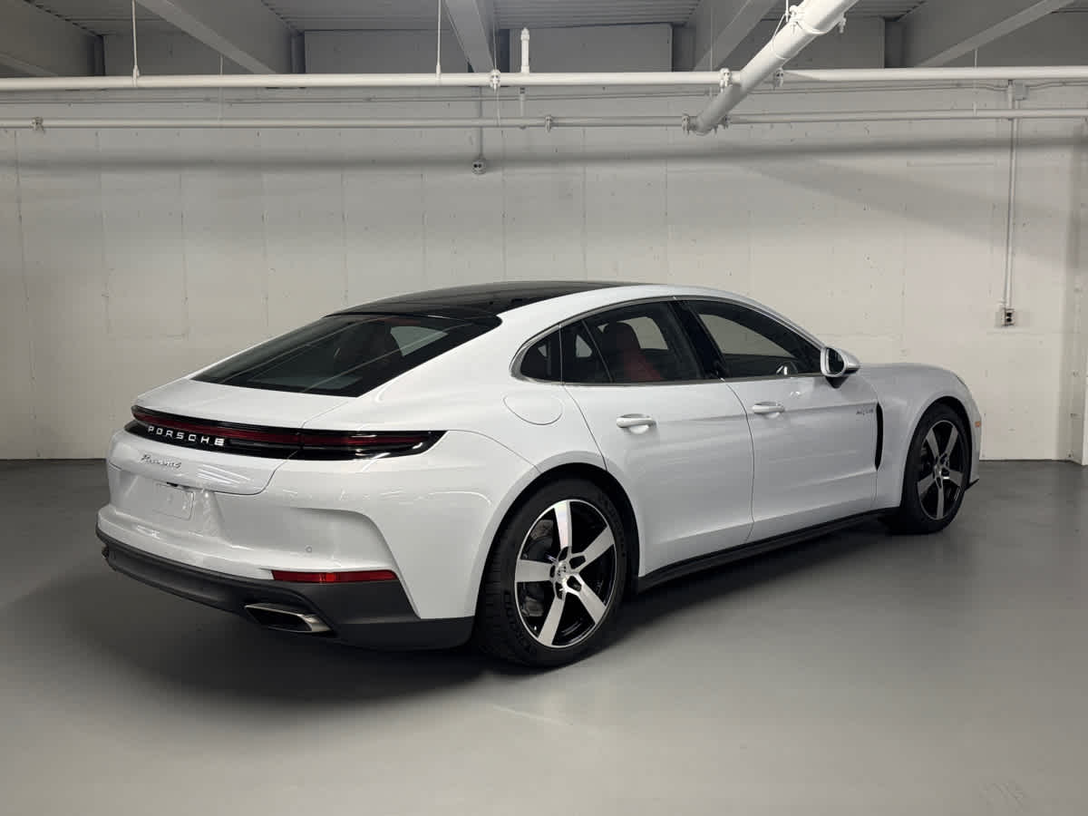 new 2025 Porsche Panamera car