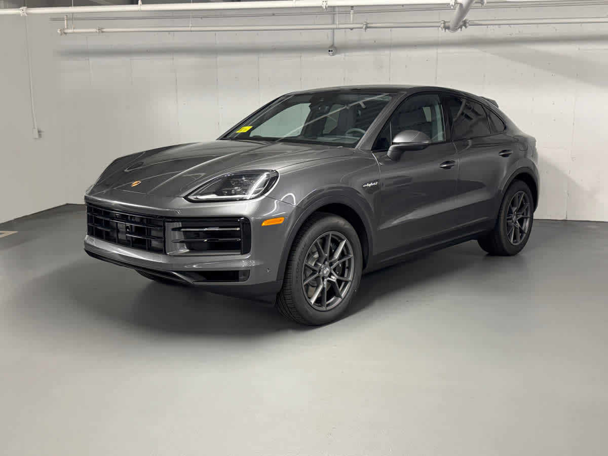 new 2025 Porsche Cayenne car