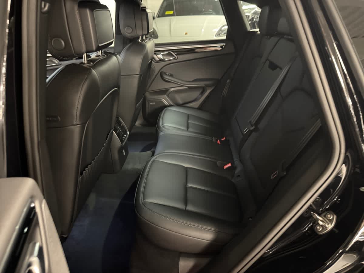 new 2025 Porsche Macan car