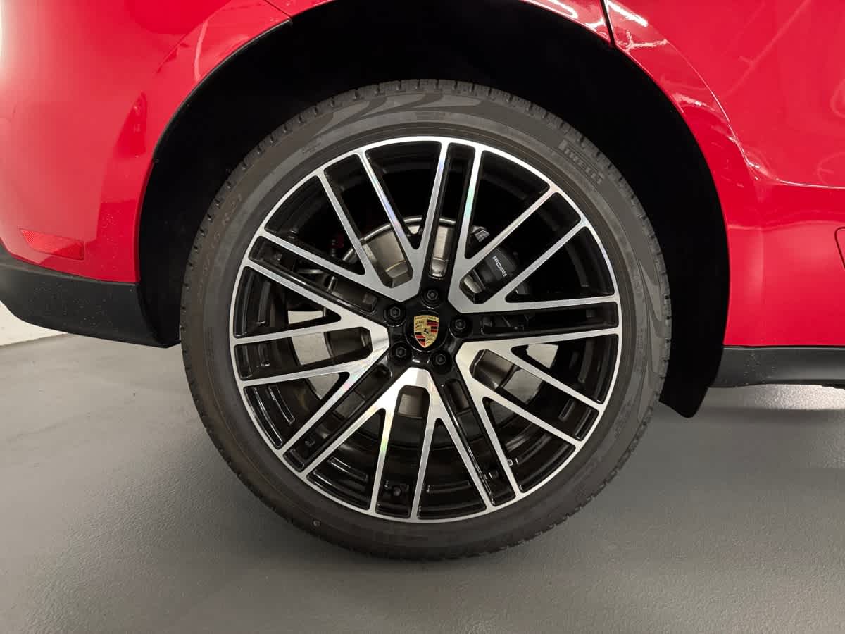 new 2025 Porsche Macan car