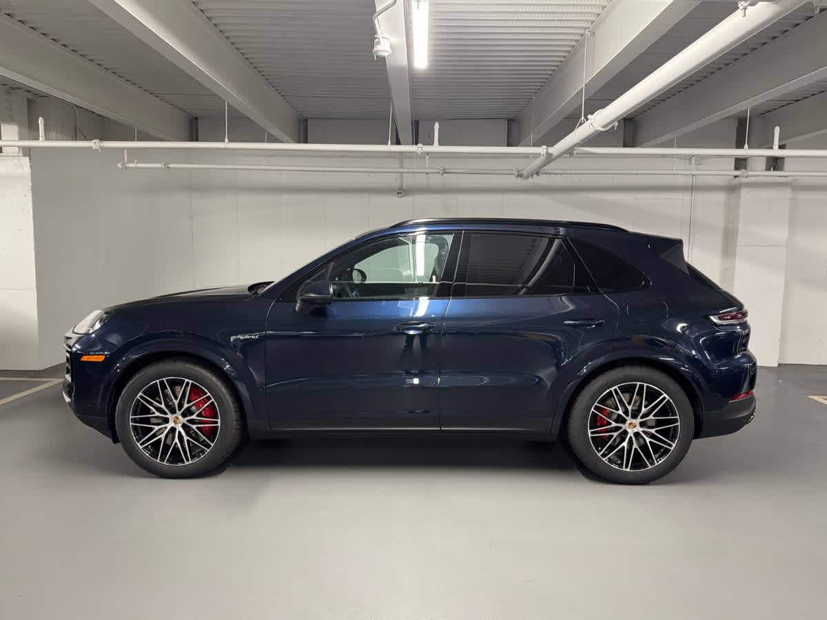 new 2026 Porsche Cayenne car