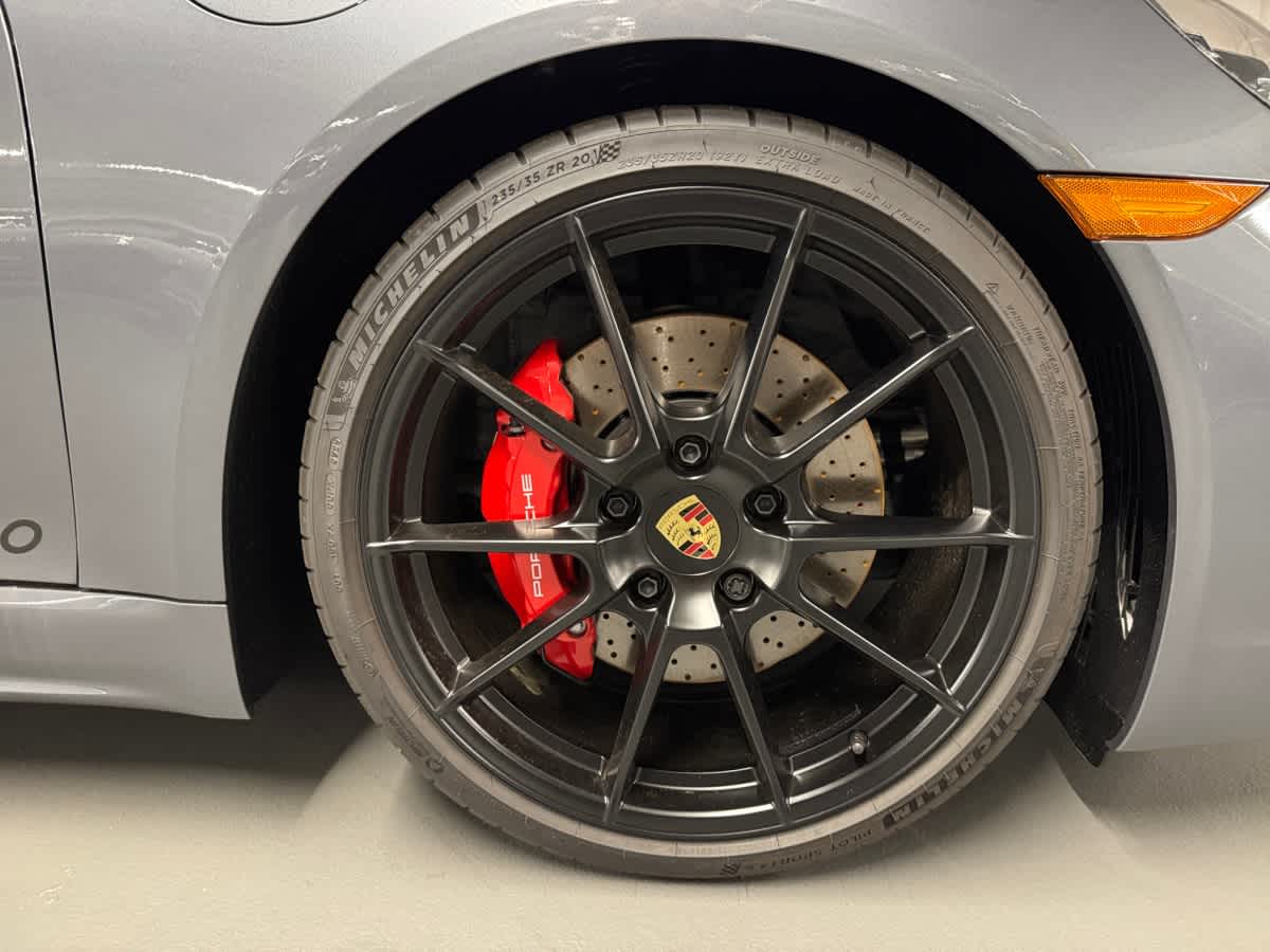 new 2025 Porsche 718 Cayman car
