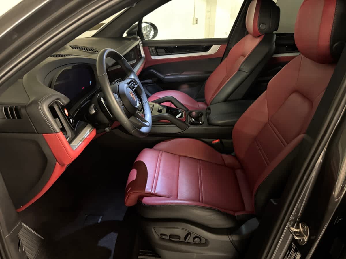 new 2025 Porsche Cayenne car