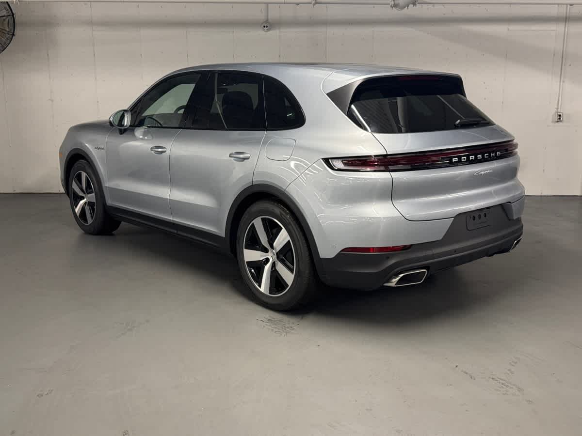 new 2025 Porsche Cayenne car