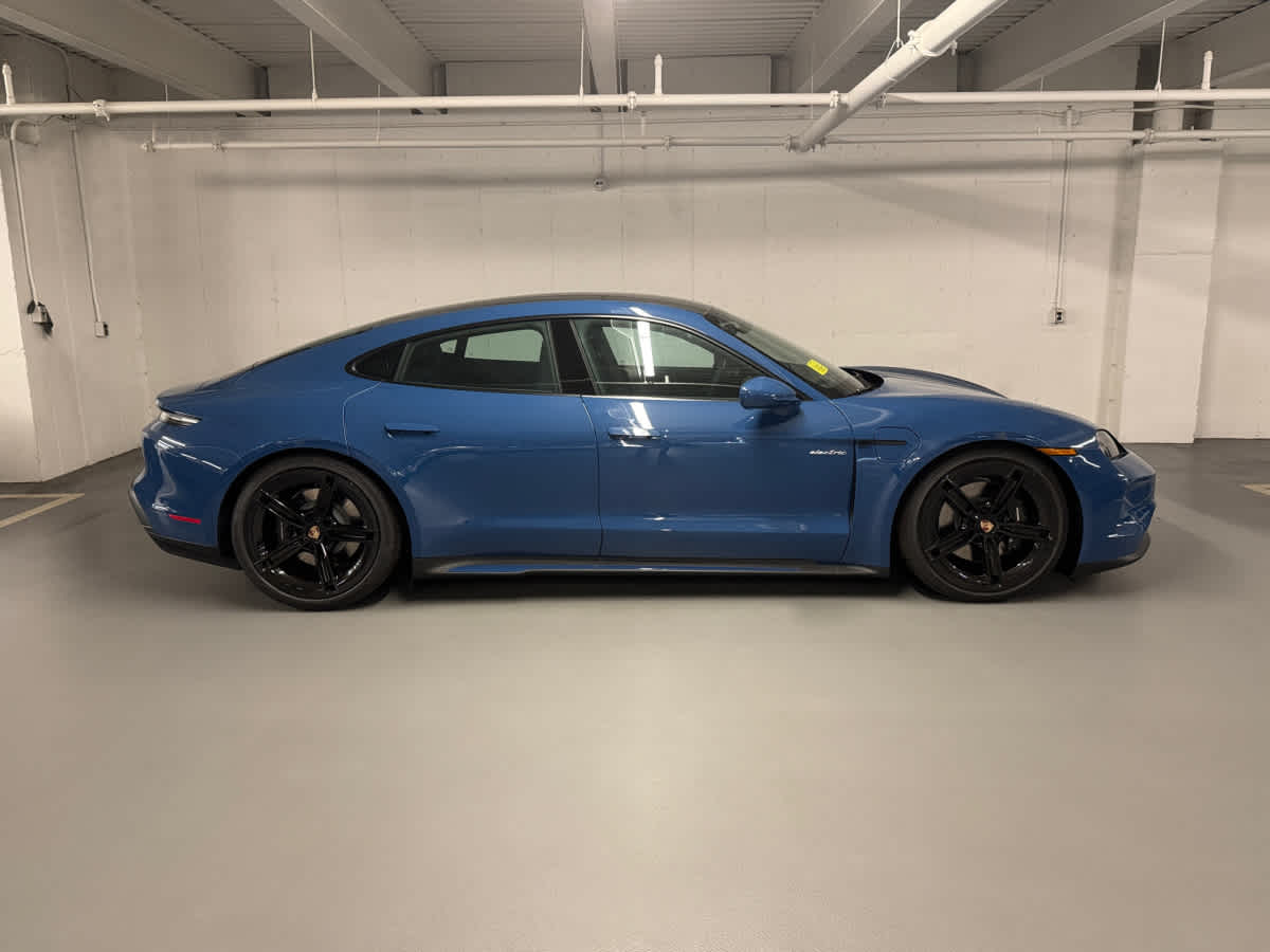 new 2025 Porsche Taycan car