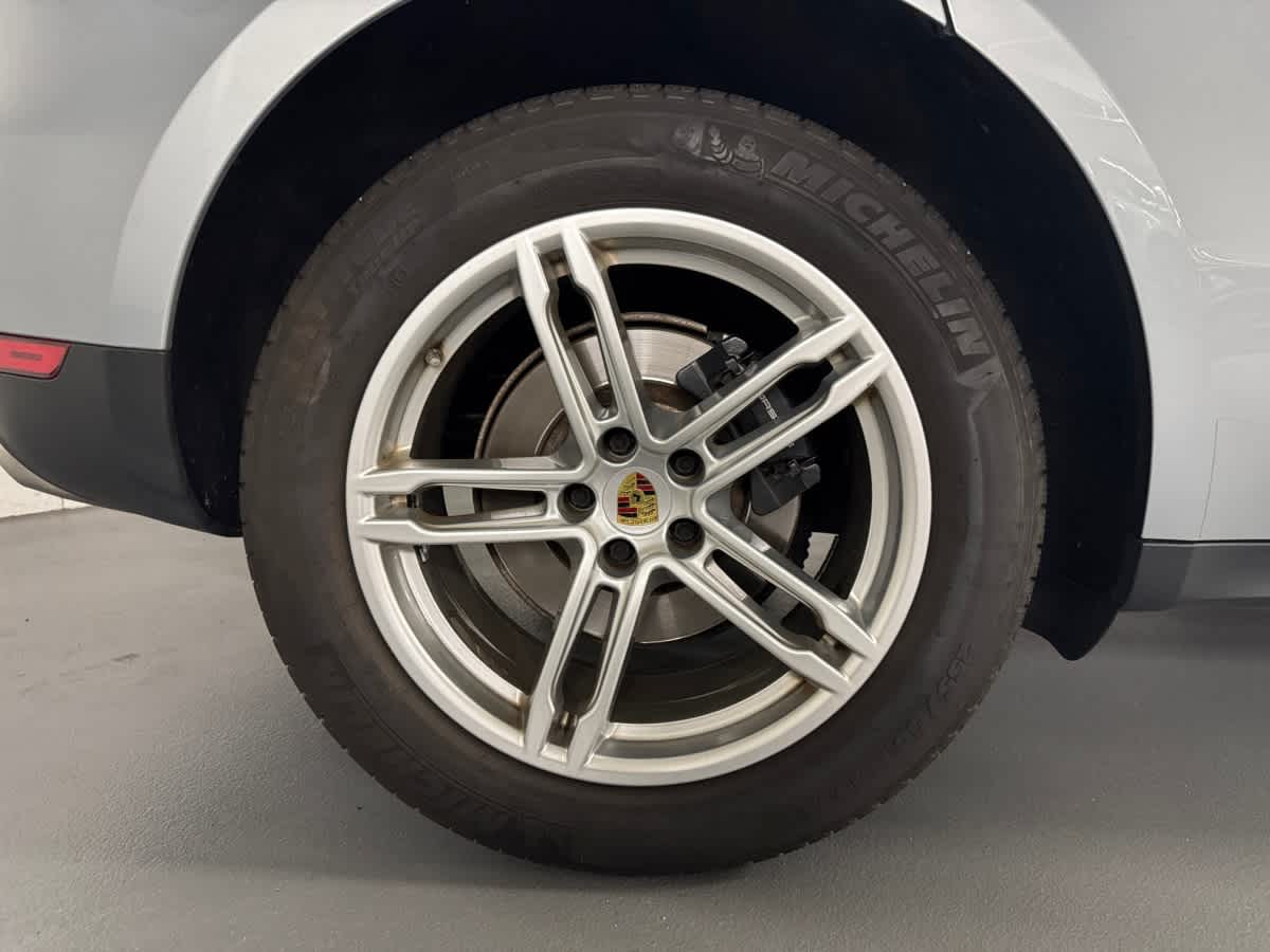 used 2020 Porsche Macan car, priced at $30,998