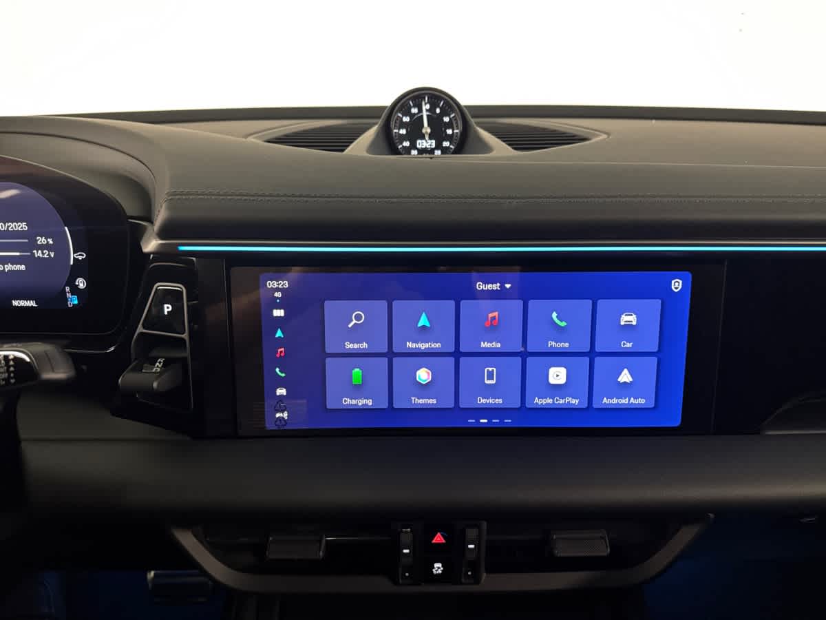 new 2025 Porsche Macan car