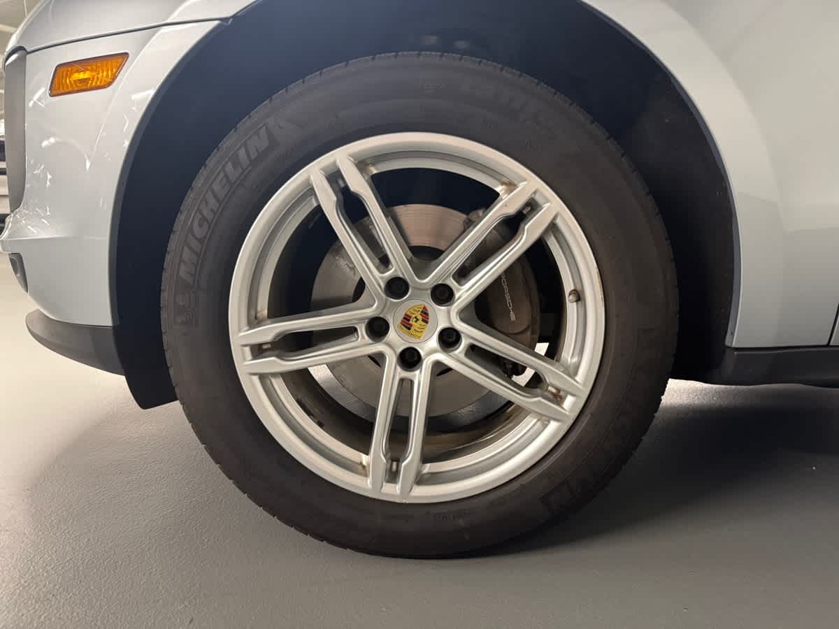 used 2020 Porsche Macan car, priced at $30,998