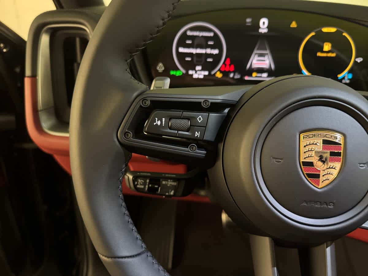 new 2025 Porsche Cayenne car