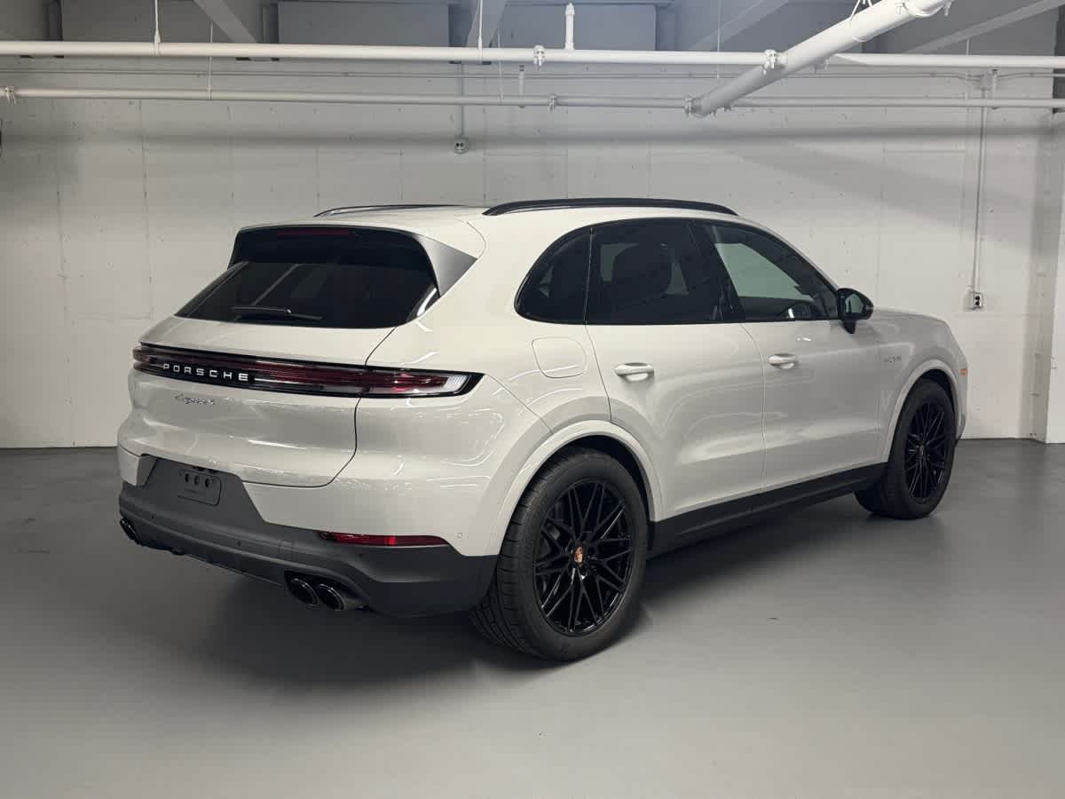 new 2025 Porsche Cayenne car