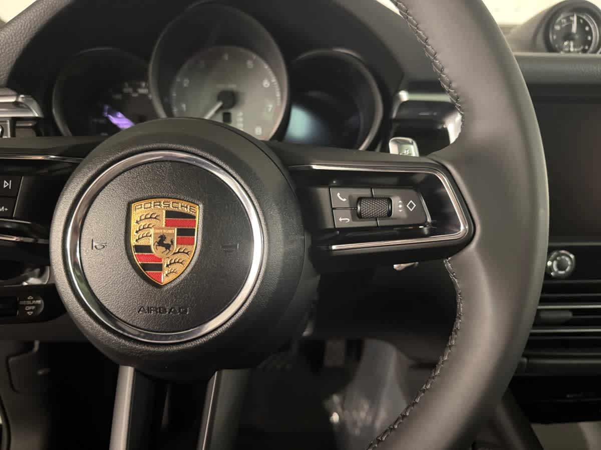new 2025 Porsche Macan car